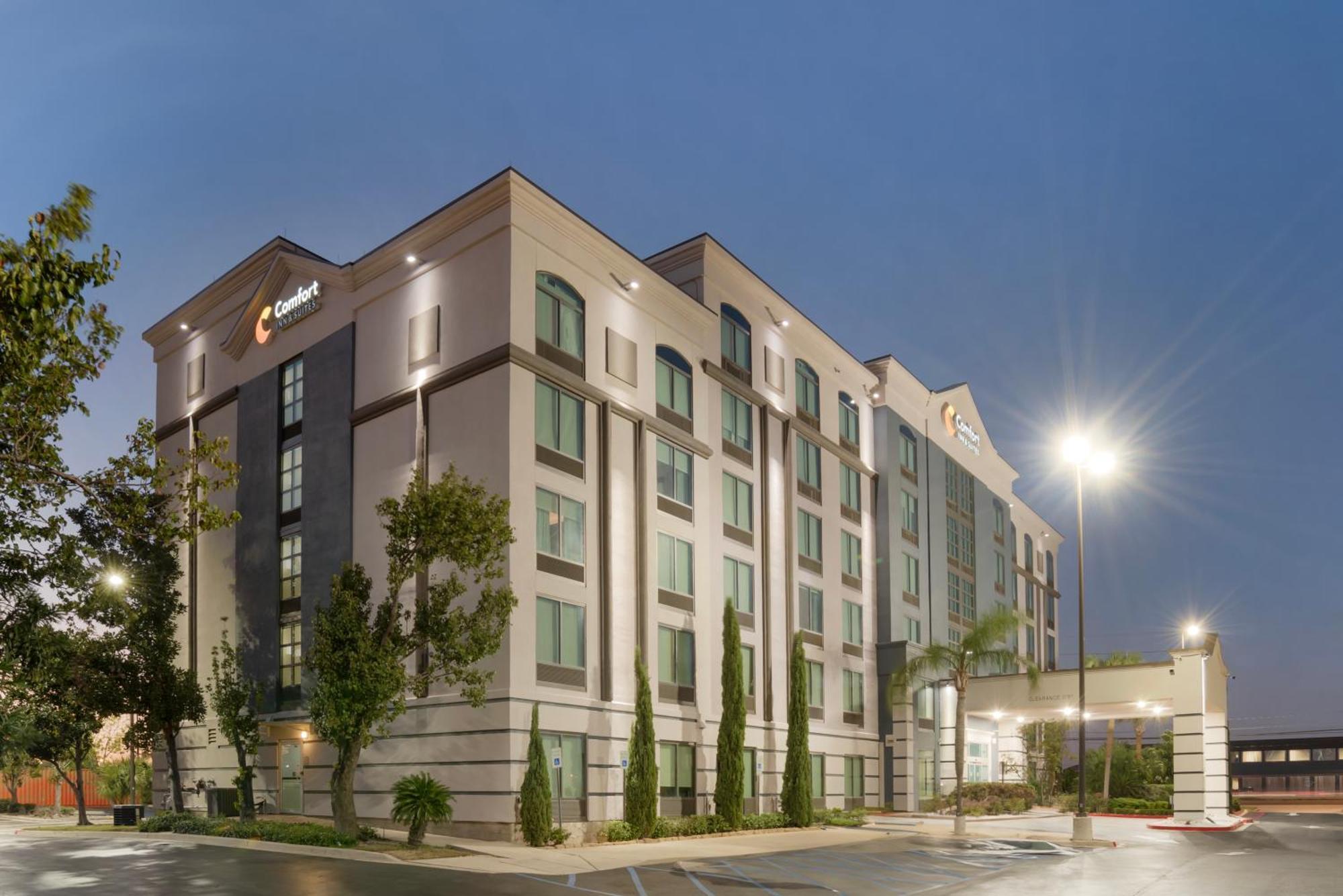 Comfort Inn & Suites New Orleans Airport North Kenner Dış mekan fotoğraf